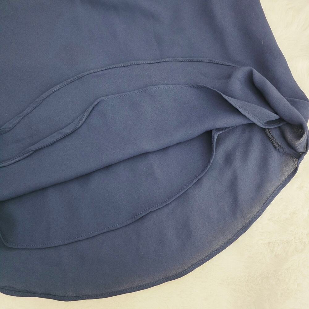 Aritzia Babaton Galen Navy Blue Mesh Trim V-Neck Camisole Tank Top Medium M - Picture 8 of 9